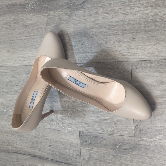 Prada Pumps - Picture 5 of 12